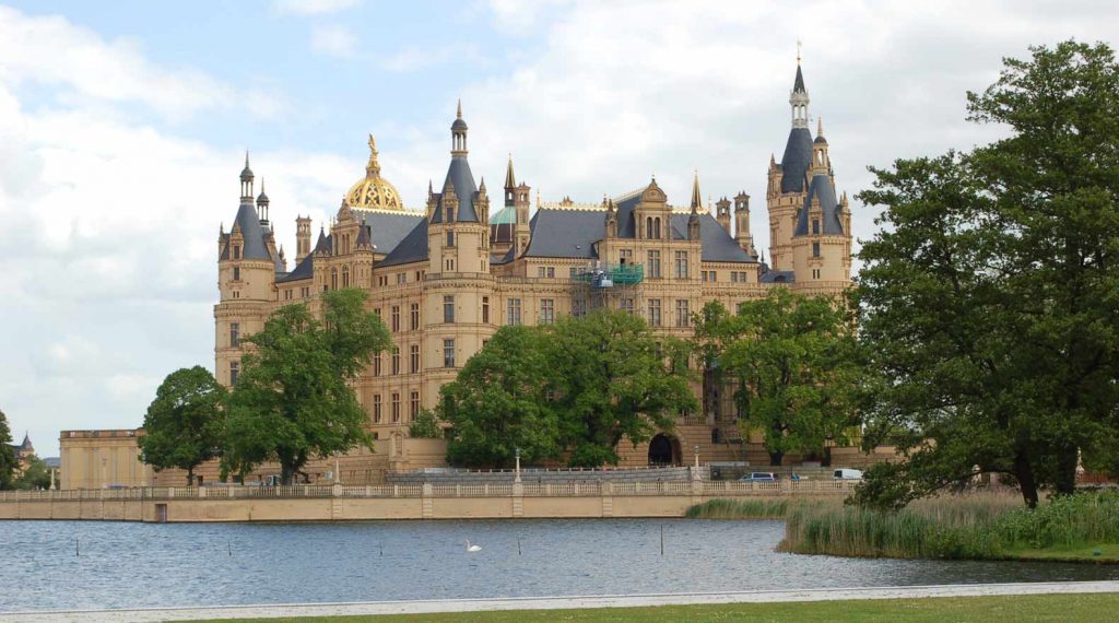 Besonders das Schweriner Schloss ist einen Besuch wert